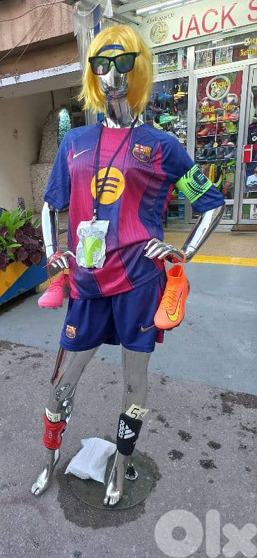 football and kids shoes original ثياب فوتبول 5