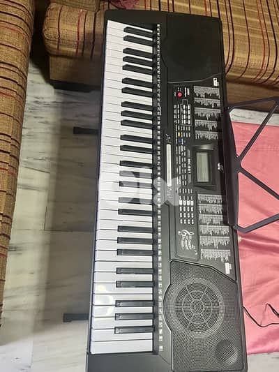 Piano electronic keyboard
