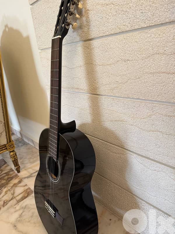 Yamaha Classical Guitar C40BL - غيتار كلاسيك ياماها 1