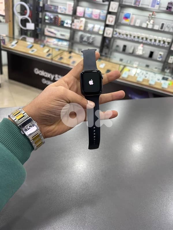 APPLE WATCH SERIES 5 44MM 1