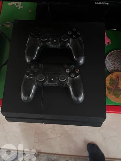 PS4 Gaming Console + Games/Controller