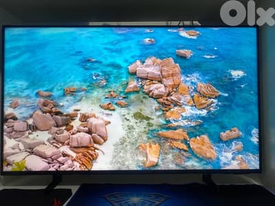 Samsung Crystal UHD U8000F smart TV 4k