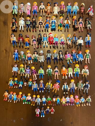 93 playmobil characters