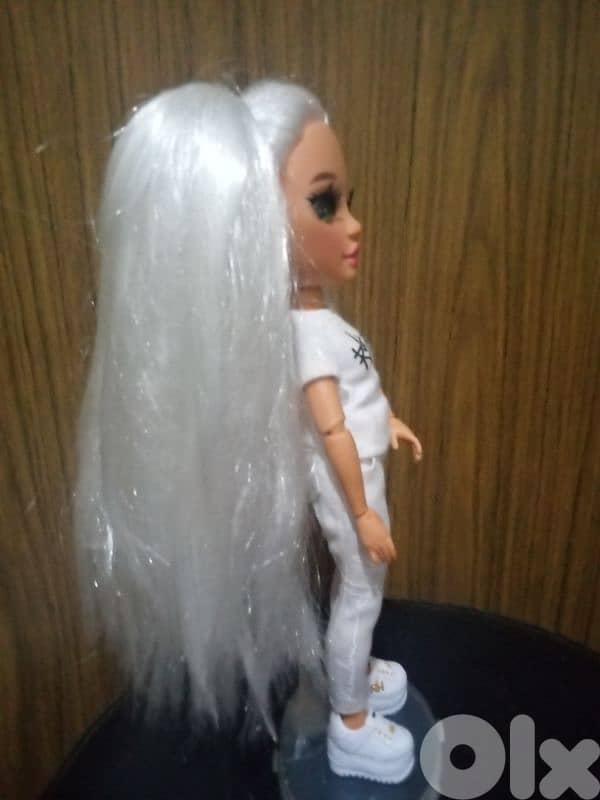 DIY COLOR AND CREATE -RAINBOW HIGH OMG Great doll +own RH outfit+shoes 3