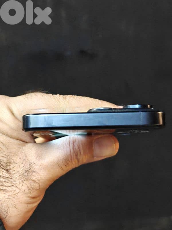 iphone 15 pro max 256GB ( esim ) 4