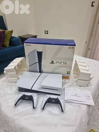 ps5 slim 1000gb barely used