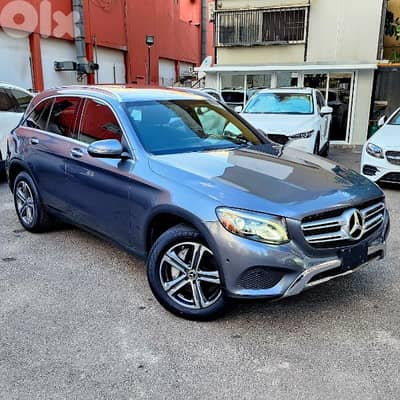 MERCEDES-BENZ GLC 300 4MATIC LUXURY EDITION 2017 MINT CONDITION