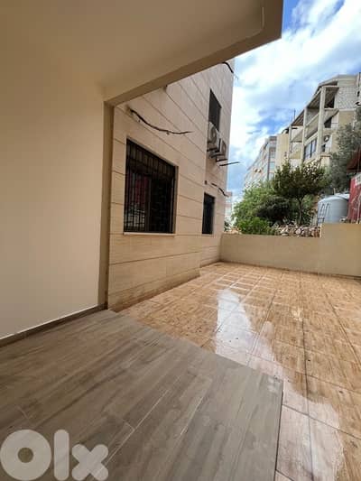 Apartment for Sale in Biaqout  شقة للبيع في بياقوت