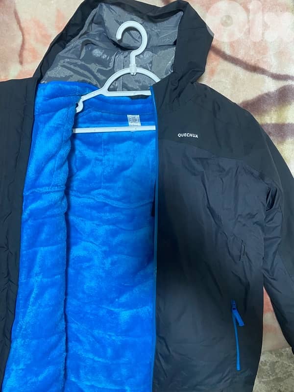 جاكيت Quechua من Decathlon جاكيت شتوي مبطّن، 1