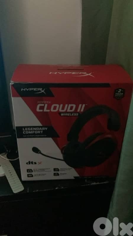 PS4 Slim 1.5Tb with two controllers w headset hyperx cloud II Wireless 5