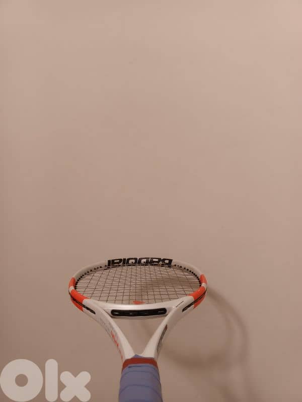 Tennis bundle 2 babolat rackets price negotiable, need gone. 9