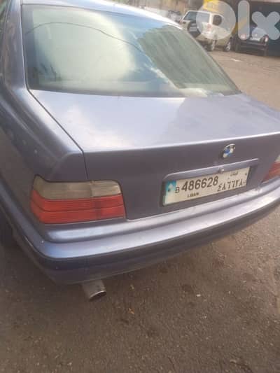 بي ام دبليو أخرى 1998