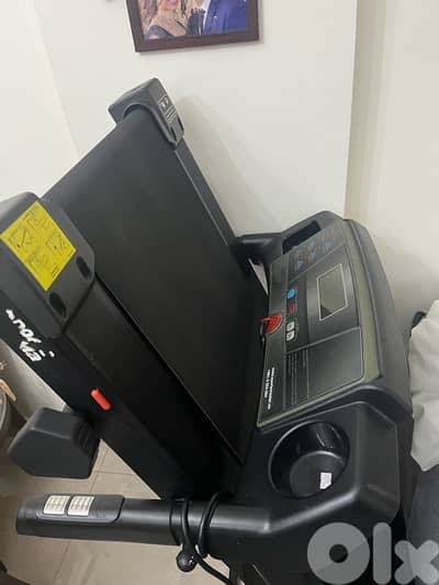 treadmill 2.0 very clean barely used