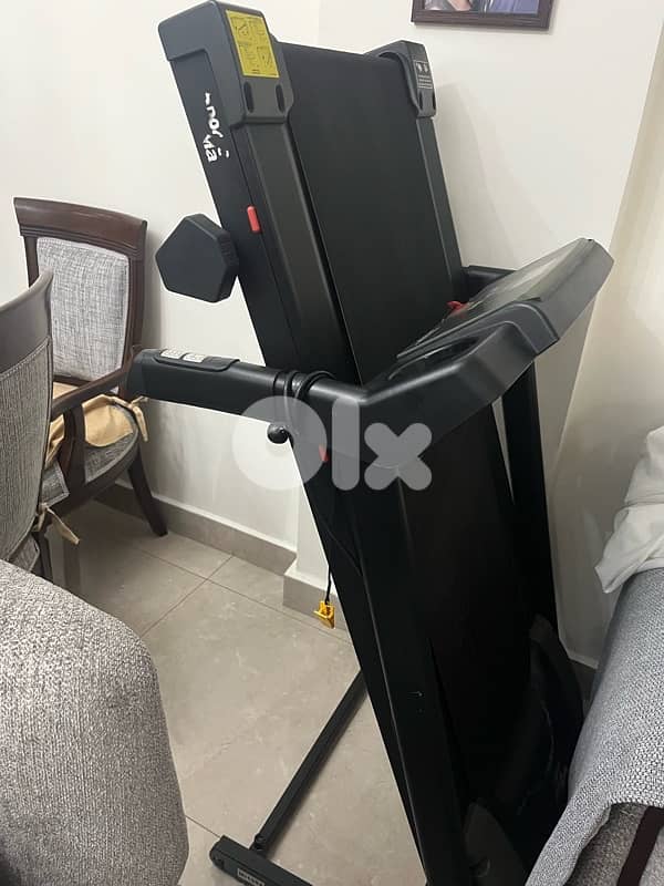 treadmill 2.0 very clean barely used 2