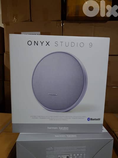 harmon kardon Onyx studio 9 white