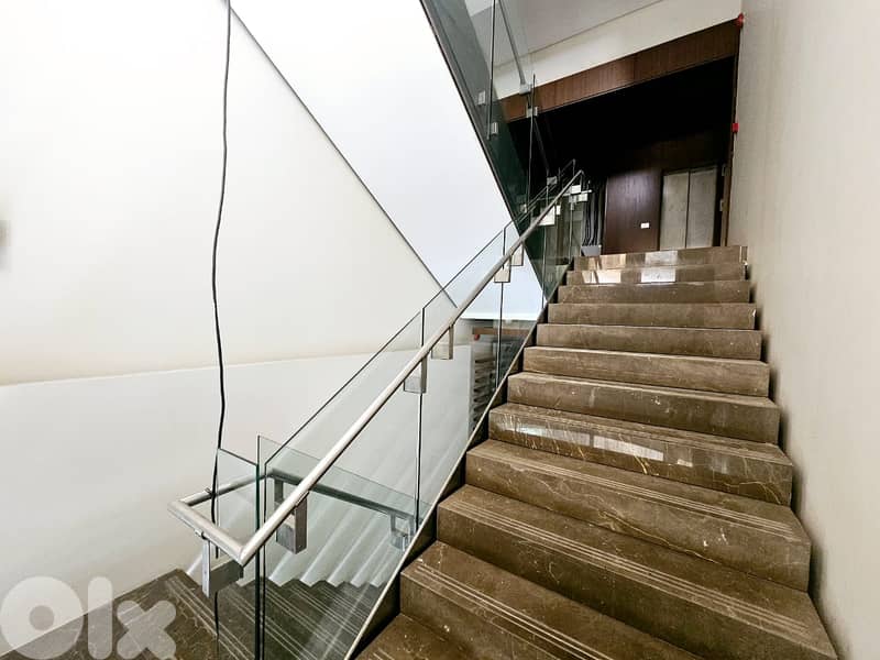 AH-HKL-368 Commercial Building 1,000 m² for Rent in Downtown 4