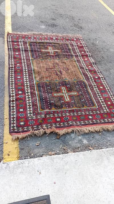 سجاد عجمي شغل يد شبه جديد