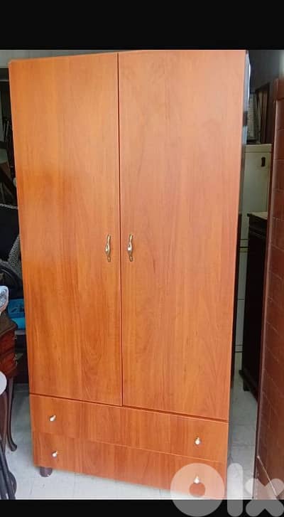 خزانة شبه جديد مزرعه يشوع