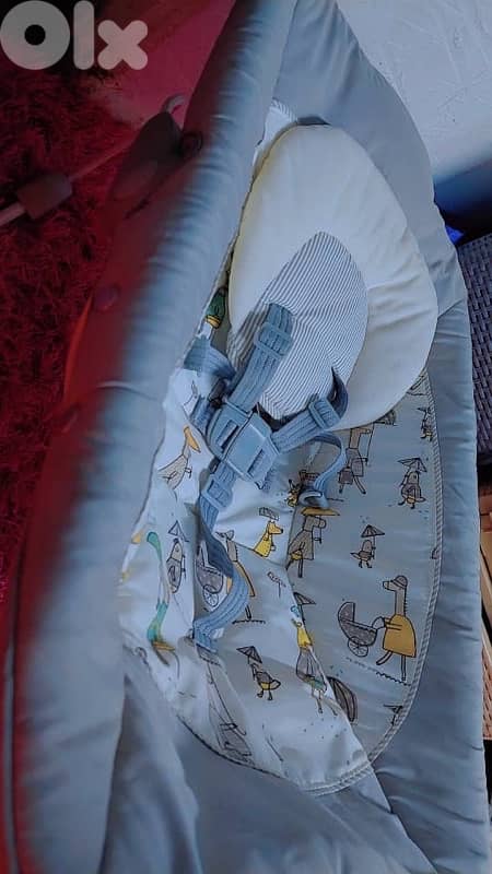 كرسي ثابت وهزاز 1