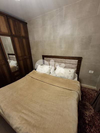 للبيع غرفة نوم