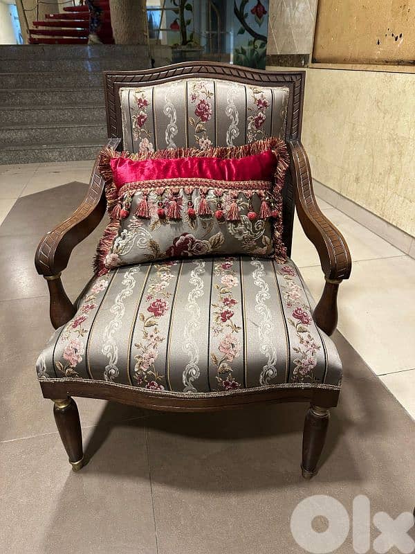 طقم كنبايات خشب زان ست قطع وطاولة 7