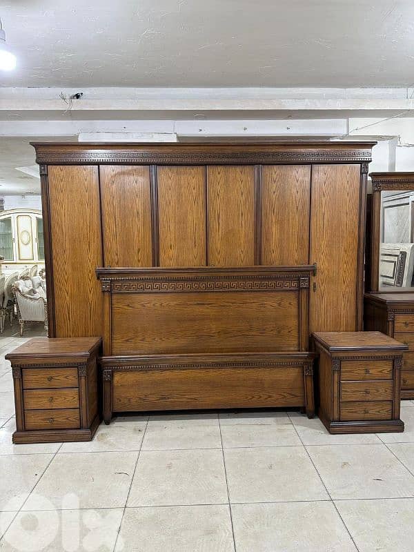 اوضة نوم ملكية خشب زان ولاتي كلا ملبسة قشرة سنديان 1