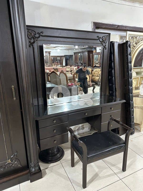 اوضة نوم ملكية سحاب خشب زان ولاتي كلا ملبسة قشر 7