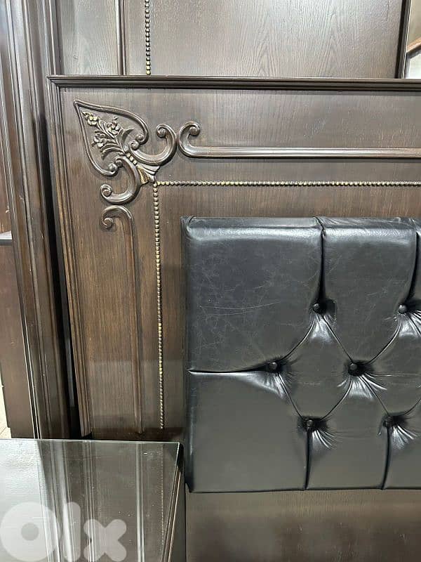 اوضة نوم ملكية سحاب خشب زان ولاتي كلا ملبسة قشر 10