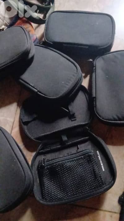 محافظ جديده الوحده بس ٥٠ الف