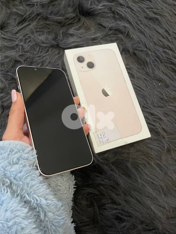 iPhone 13 – Used, Very Clean 1