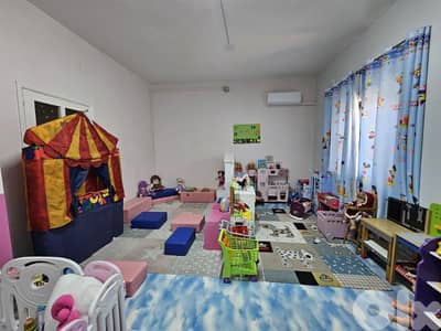 بيع مفروشات و لوازم حضانة