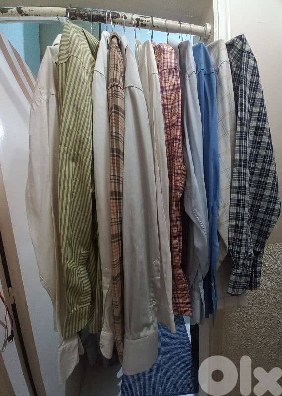 عندي ثياب مستعمله متل يلي بل صوور شروه كنزات وسوتشركم طويل وغير رجالي 9