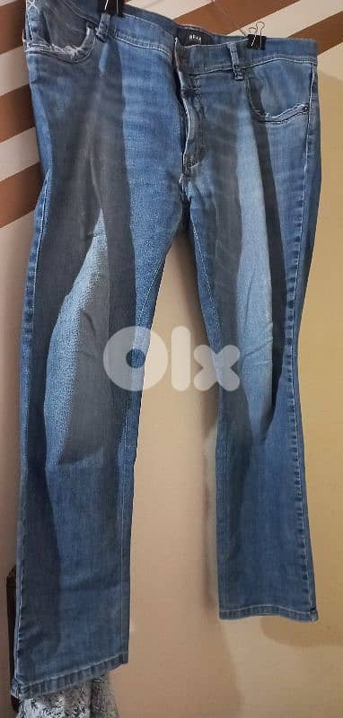 عندي ثياب مستعمله متل يلي بل صوور شروه كنزات وسوتشركم طويل وغير رجالي 14