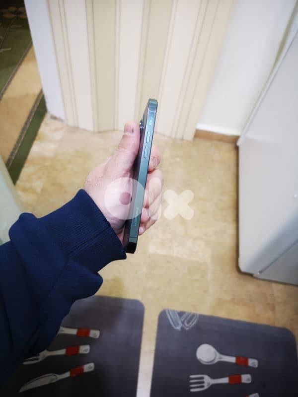 I Phone 12 Pro 5G ( 256 GB Memory) used like New 5