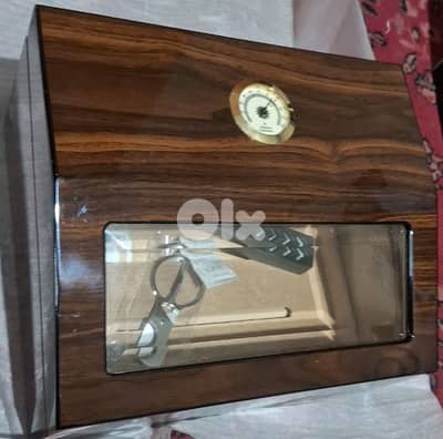 cigar box