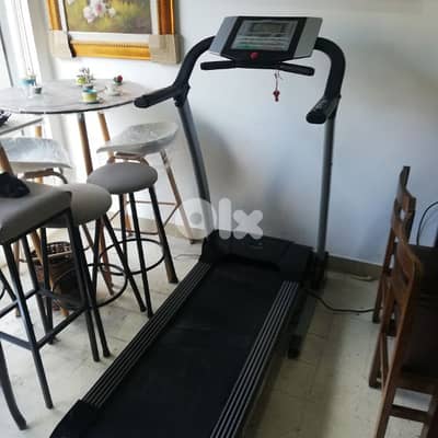 مكنة شبه جديد