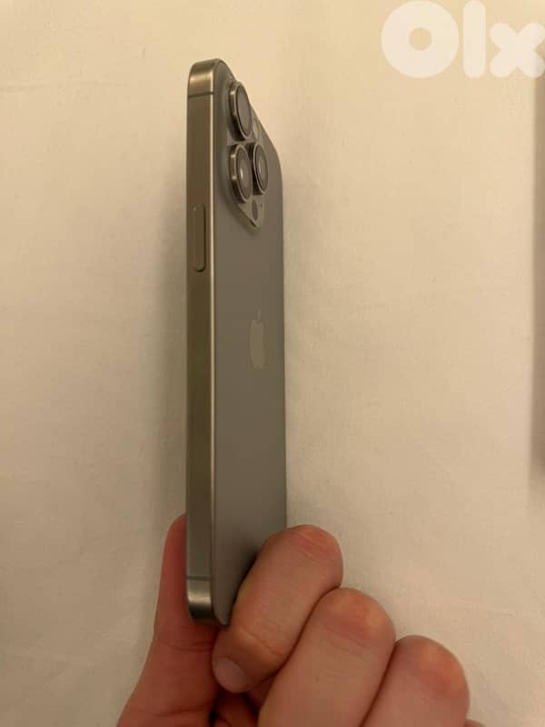 IPHONE 15pro max 256gb 5