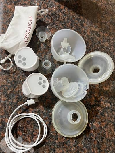 Momcozy S12 pro hands free breast pump