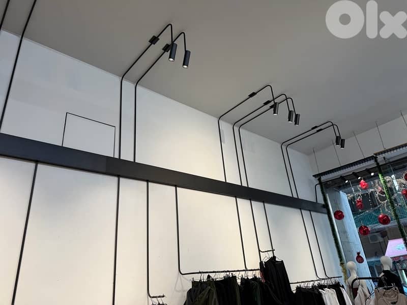 racks, closets, rails, lighting 3