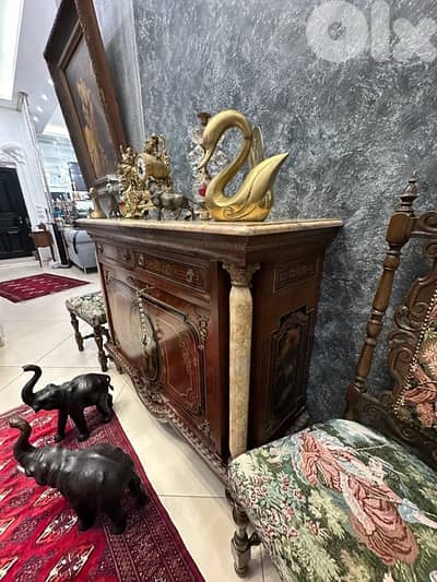 Gorgeous Italian sideboard, Unique Metalwork and 2 chairs auntique