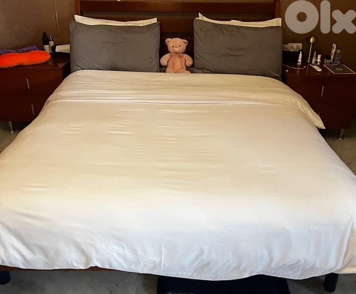 غرفةً نوم شبه جديدة ٤٥٠$  للتواصل ٧٠٨٥٨٤٦٢ 1