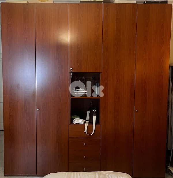 غرفةً نوم شبه جديدة ٤٥٠$  للتواصل ٧٠٨٥٨٤٦٢ 4