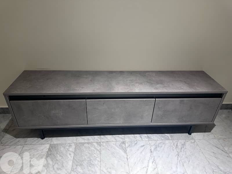 Dining table and living room discounted 1