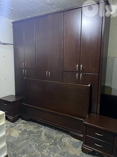 غرفة نوم ماليزية مستعملة شبه جديدة