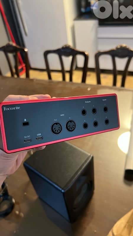 Focusrite Scarlett 4i4 4th Gen 2