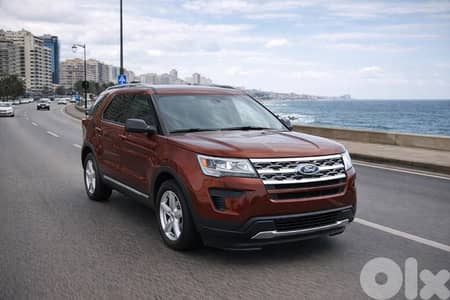 Like New Ford Explorer 4x4- Panoramic- 7 seaters-سعر مغر