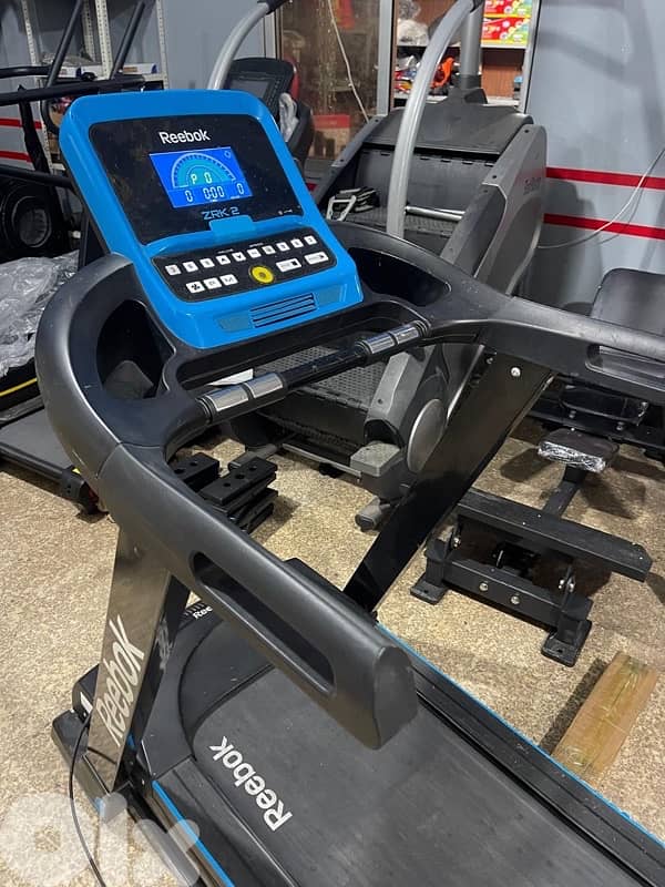 Treadmill reebook like new hold up to 120kg 2