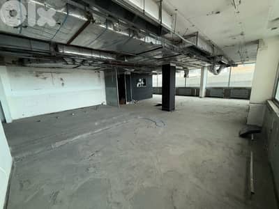 Entire floor for rent - Amazing location