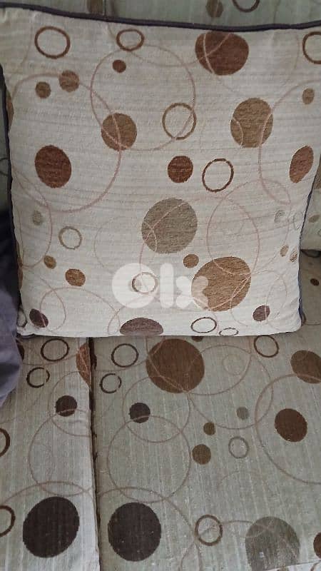 صالون للبيع 3