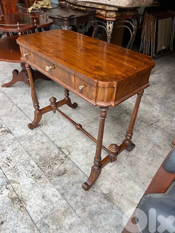 frensh desk مكتب فرنسي ناعم خشب جوز ولا اروع من اجمل القطع سعر لقذة 4